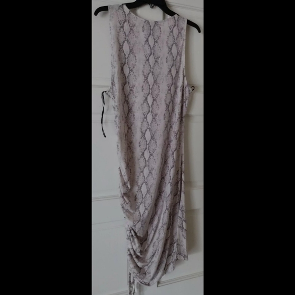 Forever 21 Plus Size 2X Drawstring Snake Print Dress - Picture 4 of 6